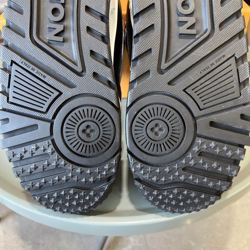 Louis Vuitton Louis Vuitton Trainer Maxi Low-Top Sneakers 0079 Size US 8.5 / EU 41-42 - 6 Thumbnail