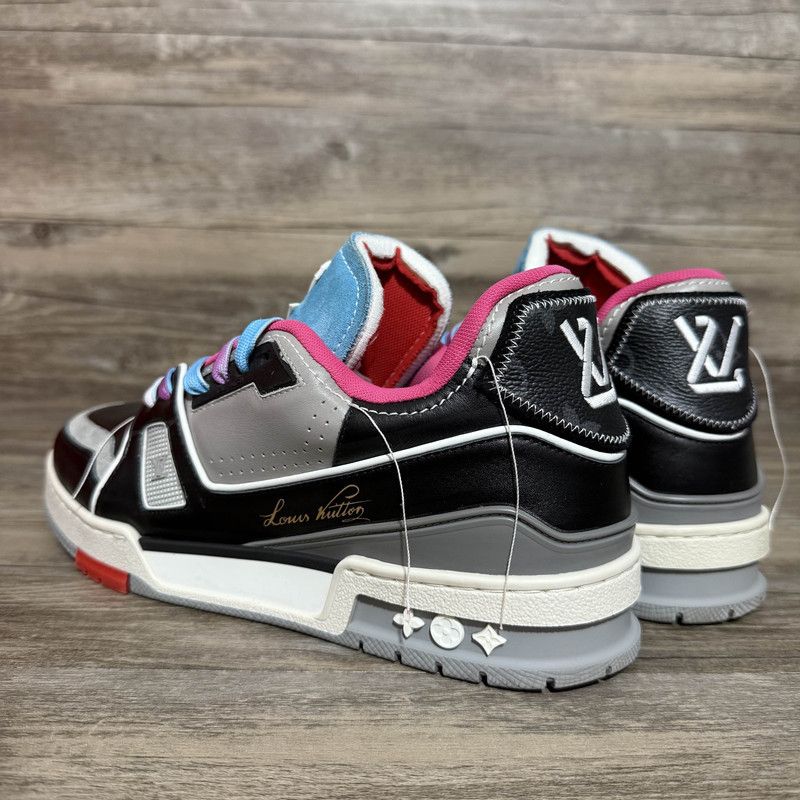 Louis Vuitton Louis Vuitton Stylish Low-Top Trainers for Men 0079 Size US 8.5 / EU 41-42 - 9 Thumbnail