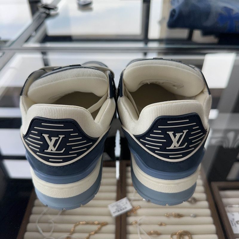 Louis Vuitton Louis Vuitton Leather Low Top Trainer Sneakers 0079 Size US 5.5 / EU 38 - 3 Thumbnail