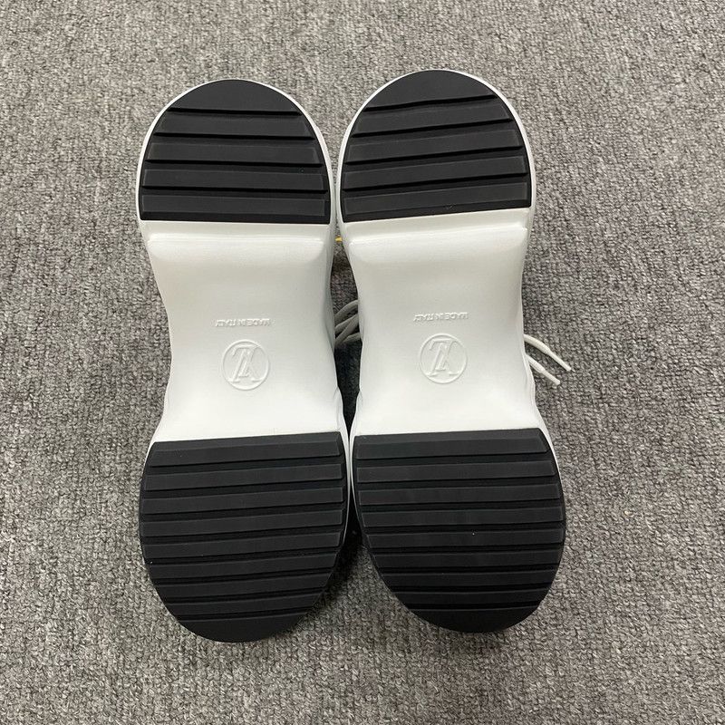 Louis Vuitton Louis Vuitton Color Block Athletic Sneakers 0079 Size US 6.5 / EU 39-40 - 6 Thumbnail