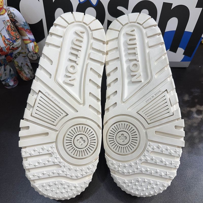 Louis Vuitton Louis Vuitton Trainer Maxi White Low Top Sneakers 0079 Size US 9 / EU 42 - 4 Thumbnail