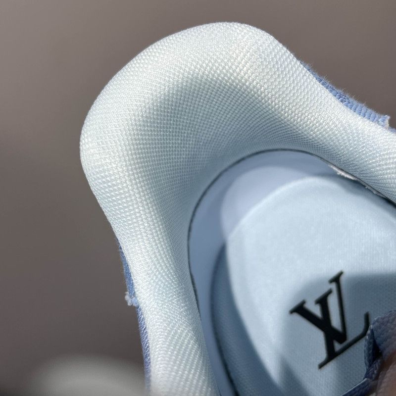 Louis Vuitton Louis Vuitton Blue Trainer Sneakers for Men 0079 Size US 7.5 / EU 40-41 - 17 Thumbnail