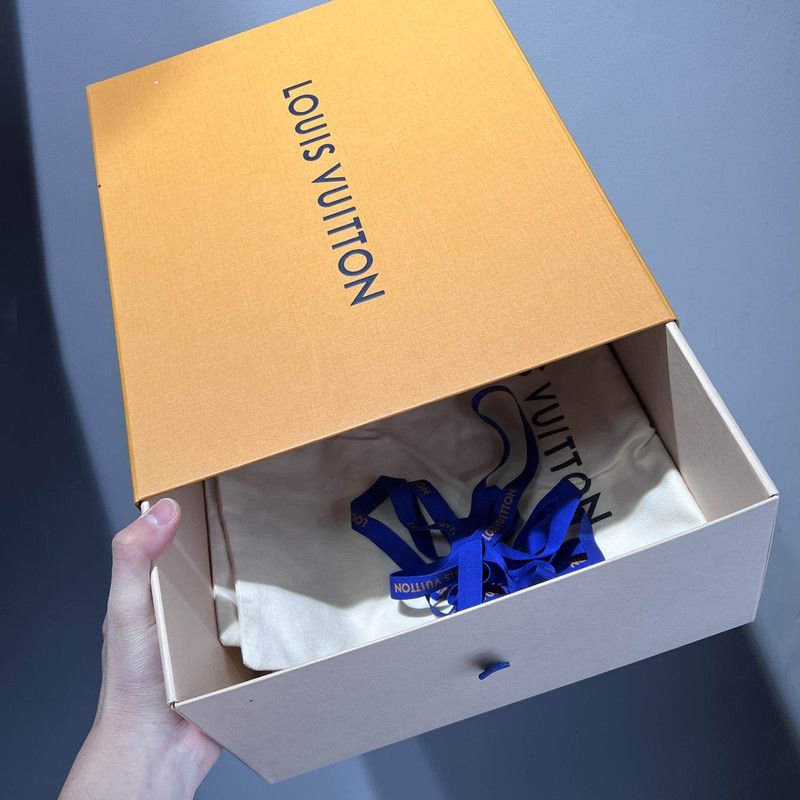 Louis Vuitton Louis Vuitton Blue Trainer Sneakers for Men 0079 Size US 7.5 / EU 40-41 - 19 Thumbnail
