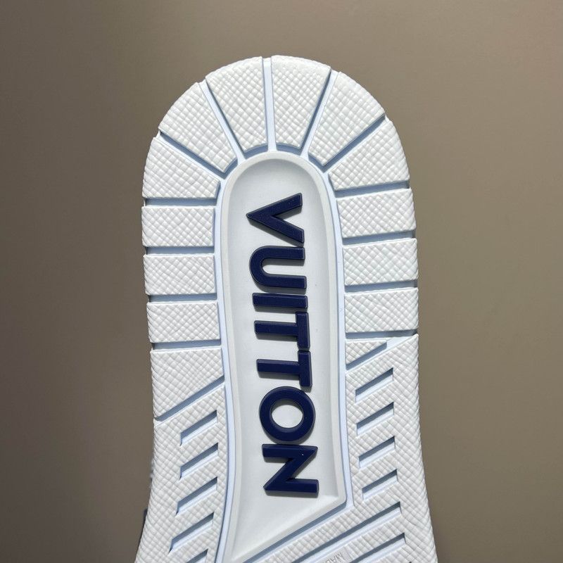 Louis Vuitton Louis Vuitton Blue Trainer Sneakers for Men 0079 Size US 7.5 / EU 40-41 - 9 Thumbnail