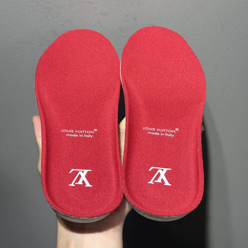 Louis Vuitton Louis Vuitton Fashion Low-Top Sneakers Red and White 0079 Size US 8 / EU 41 - 9 Thumbnail