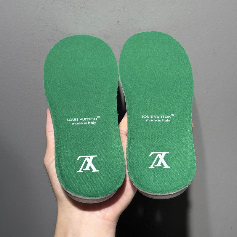 Louis Vuitton Louis Vuitton Trainer Maxi Green Low Top Sneakers 0079 Size US 7.5 / EU 40-41 - 10 Thumbnail