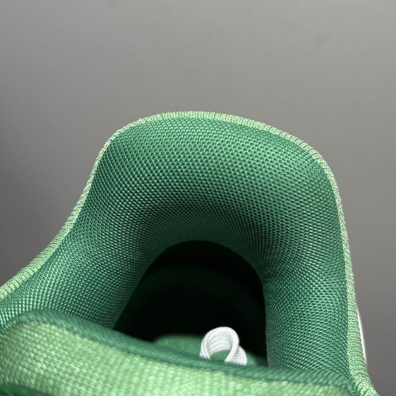 Louis Vuitton Louis Vuitton Trainer Maxi Green Low Top Sneakers 0079 Size US 7.5 / EU 40-41 - 18 Thumbnail
