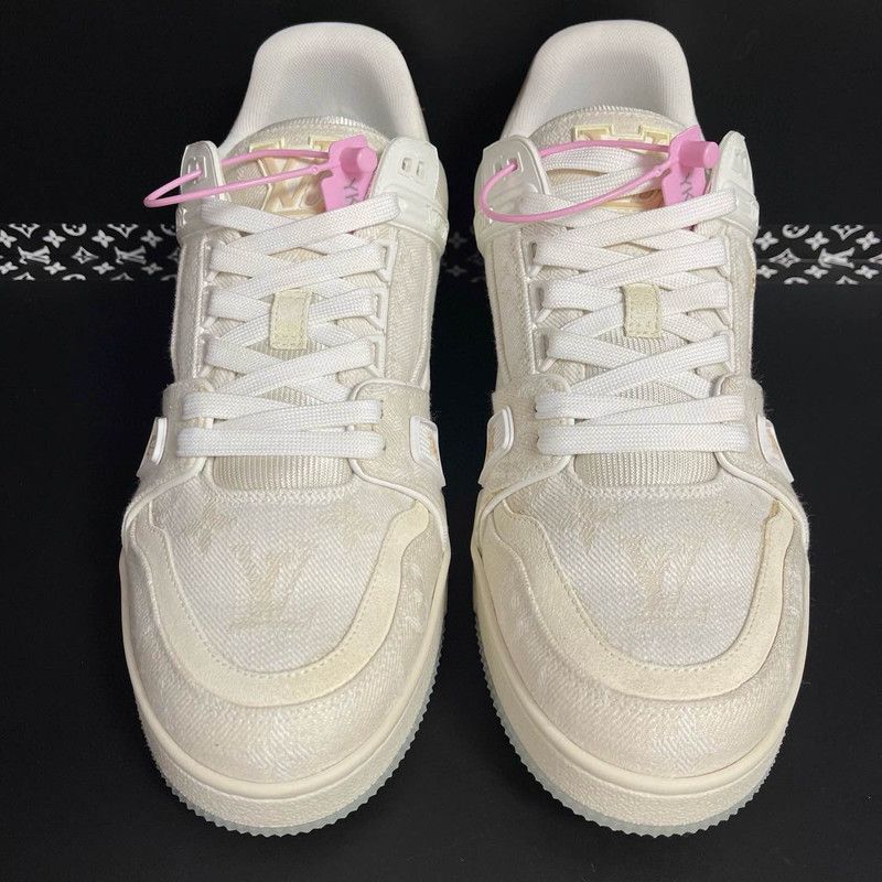 Louis Vuitton Louis Vuitton Classic Trainer Fashion Sneakers for Men 0079 Size US 8 / EU 41 - 2 Thumbnail
