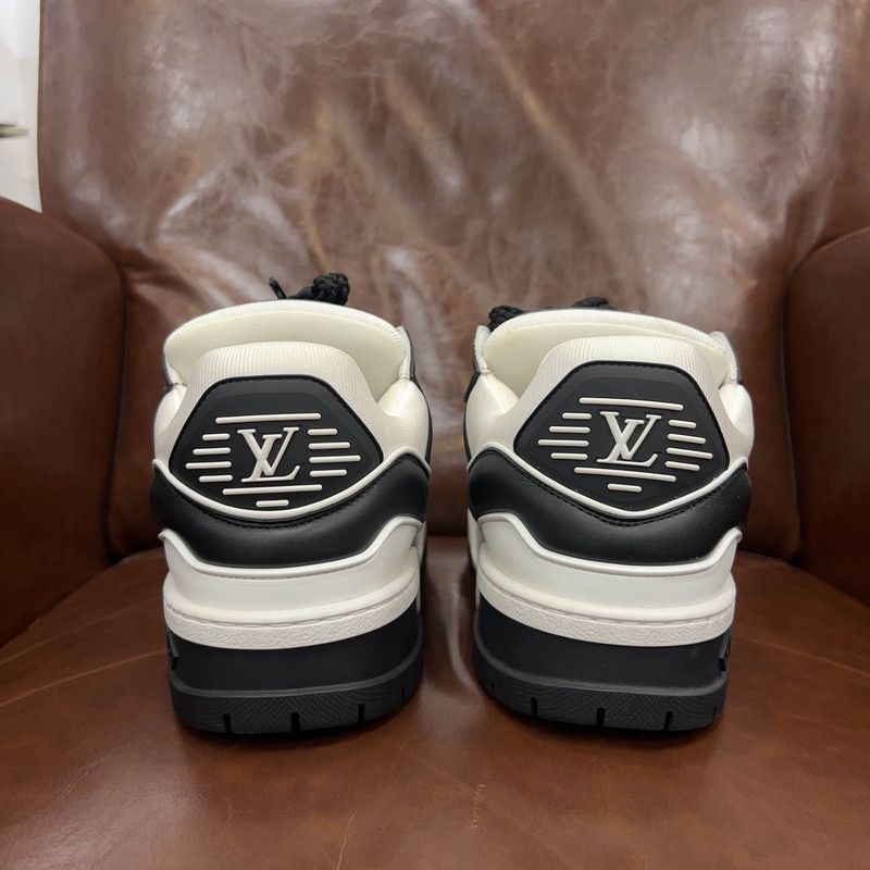 Louis Vuitton Louis Vuitton Trainer Maxi Low Top Sneakers 0079 Size US 9.5 / EU 42-43 - 3 Thumbnail