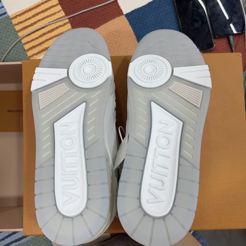 Louis Vuitton Louis Vuitton White Cement Low-Top Sneakers 0079 Size US 8.5 / EU 41-42 - 4 Thumbnail