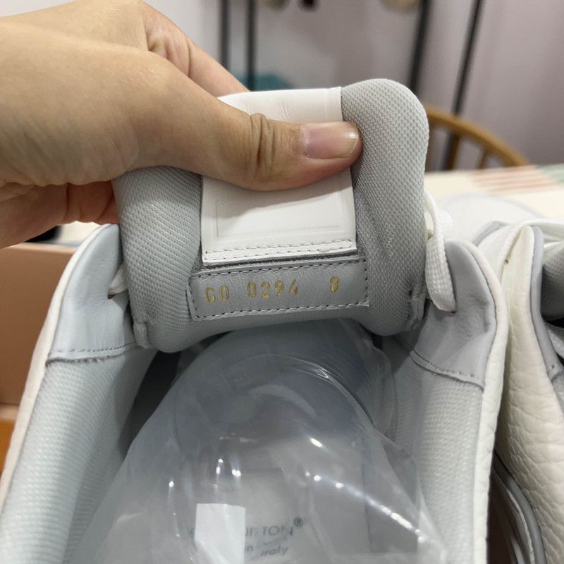 Louis Vuitton Louis Vuitton White Cement Low-Top Sneakers 0079 Size US 8.5 / EU 41-42 - 5 Thumbnail