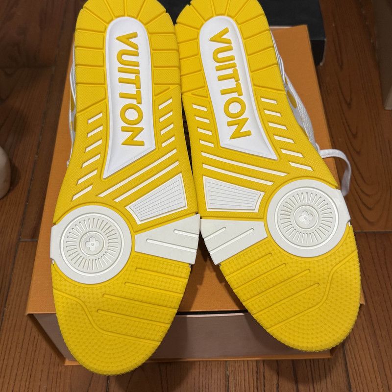 Louis Vuitton Yayoi Kusama x Louis Vuitton Yellow Dot Trainers 0079 Size US 10.5 / EU 43-44 - 4 Thumbnail