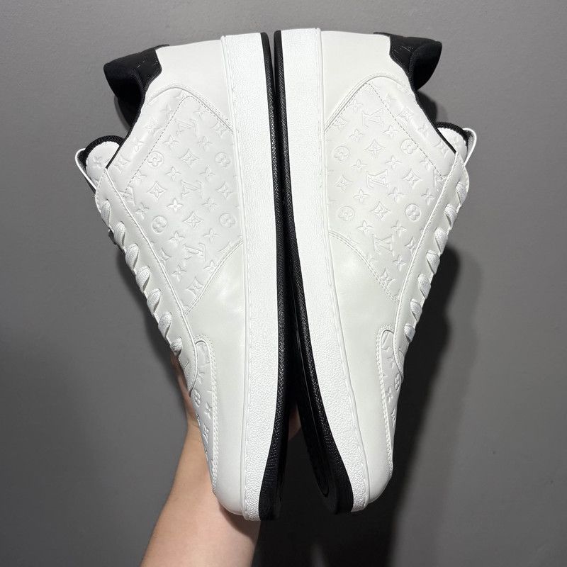 Louis Vuitton Louis Vuitton Rivoli Low-Top Sneakers for Men 0079 Size US 10.5 / EU 43-44 - 7 Thumbnail