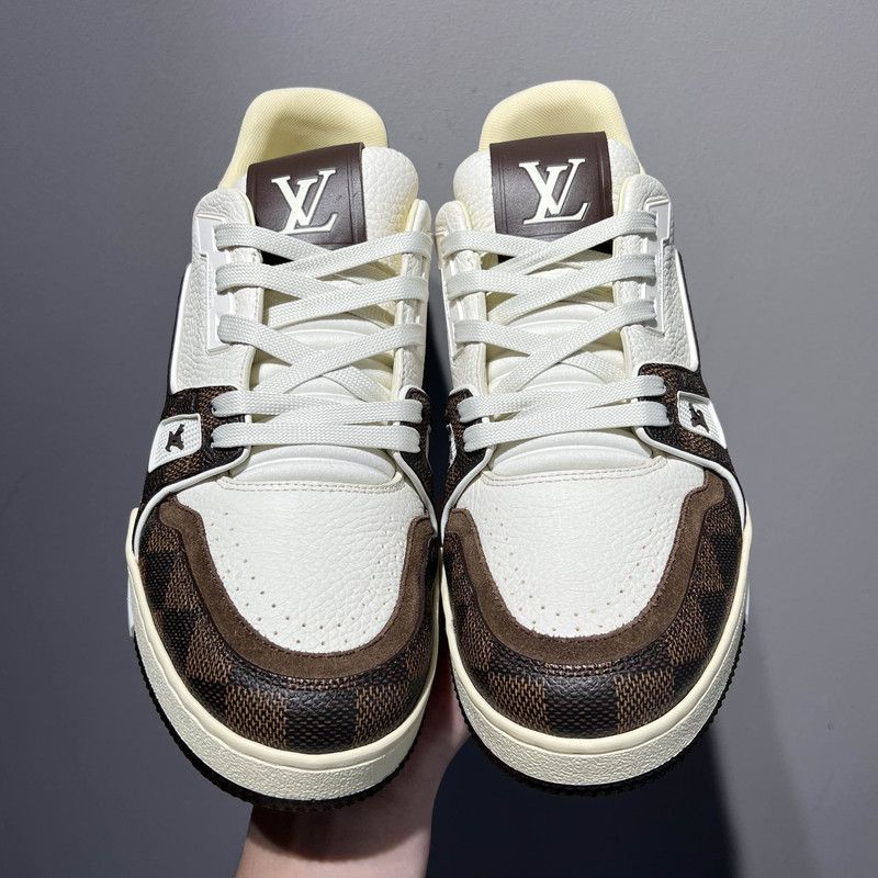 Louis Vuitton Louis Vuitton Low Top Trainer Sneakers for All 0079 Size US 8.5 / EU 41-42 - 2 Thumbnail
