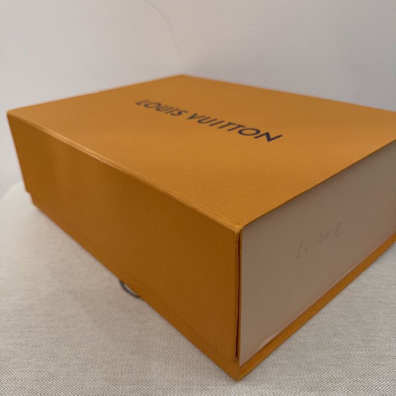 Louis Vuitton Louis Vuitton Trainer White Leather Low-Top Sneakers 0079 Size US 8.5 / EU 41-42 - 6 Thumbnail