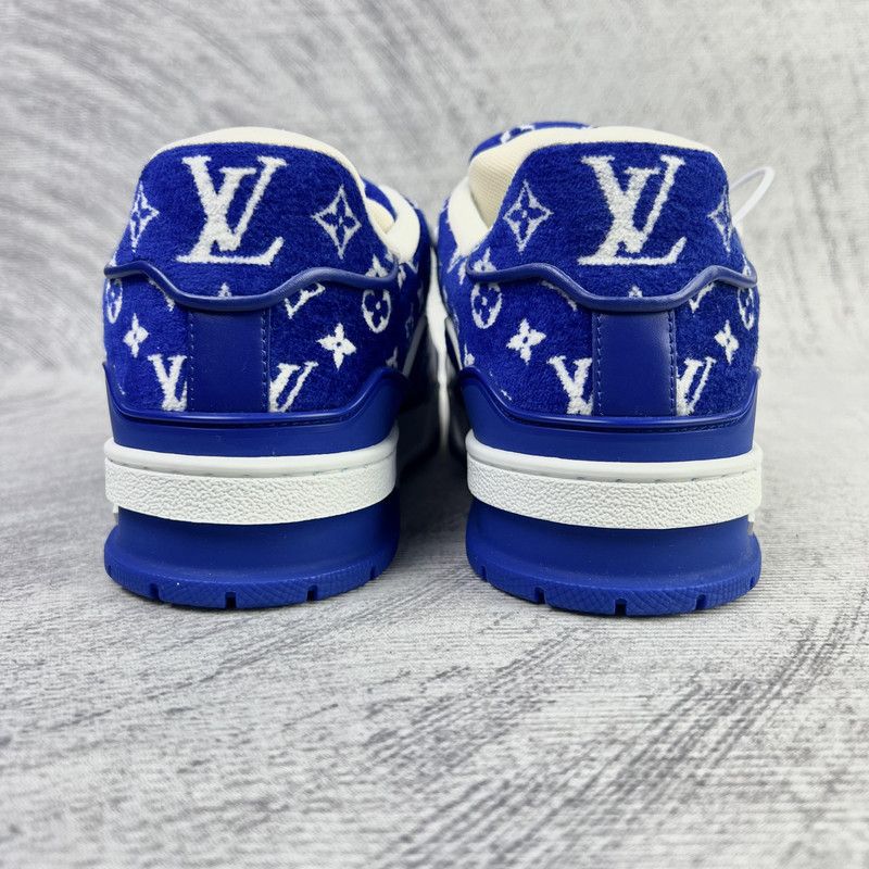 Louis Vuitton Louis Vuitton Blue and White Trainer Sneakers 0079 Size US 8 / EU 41 - 3 Thumbnail