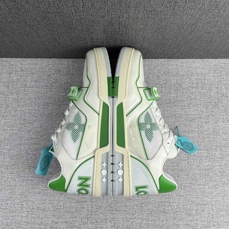 Louis Vuitton Louis Vuitton Classic Green and White Sneakers 0079 Size US 9.5 / EU 42-43 - 7 Thumbnail