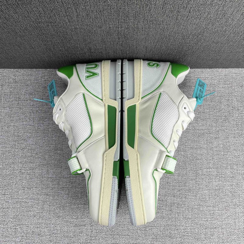 Louis Vuitton Louis Vuitton Classic Green and White Sneakers 0079 Size US 9.5 / EU 42-43 - 8 Thumbnail