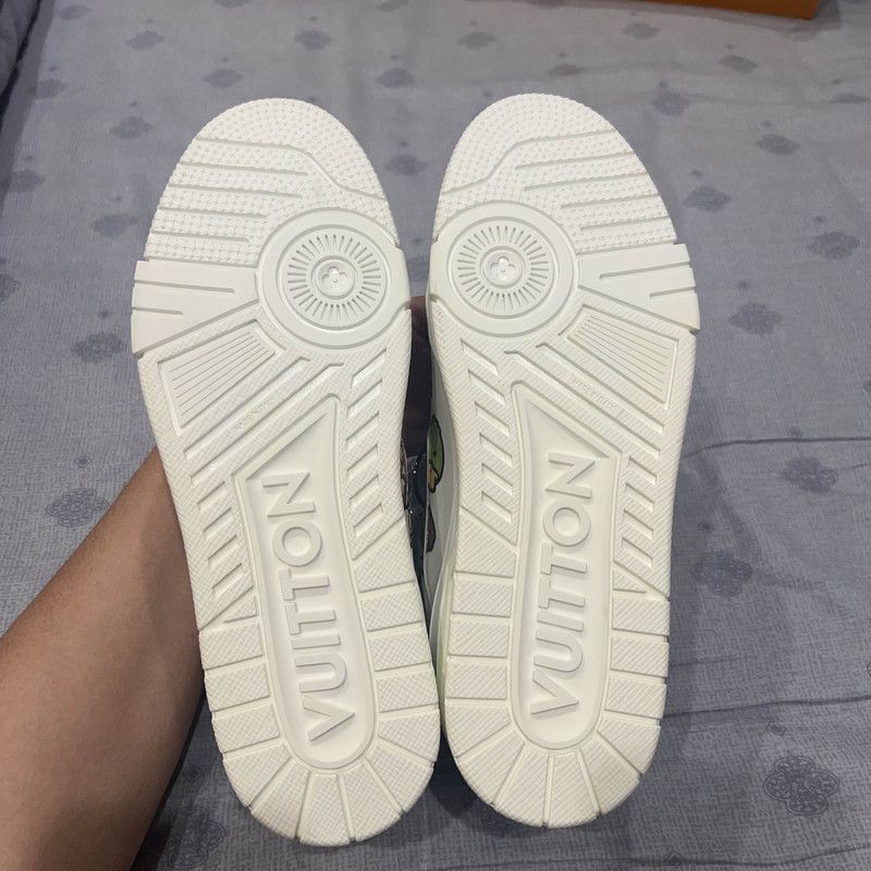 Louis Vuitton Nigo x Louis Vuitton Trainer Fashion Sneakers 0079 Size US 8.5 / EU 41-42 - 4 Thumbnail