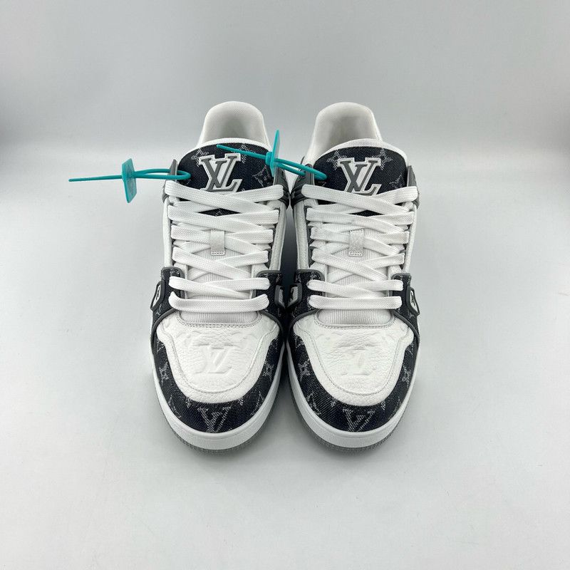 Louis Vuitton Louis Vuitton Trainer Low Top Sneakers in Gray White 0079 Size US 8.5 / EU 41-42 - 2 Thumbnail