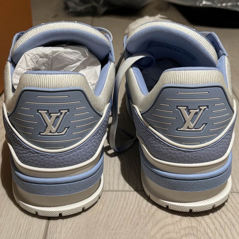 Louis Vuitton Louis Vuitton Trainer Low Top Sneakers in Blue 0079 Size US 9.5 / EU 42-43 - 3 Thumbnail