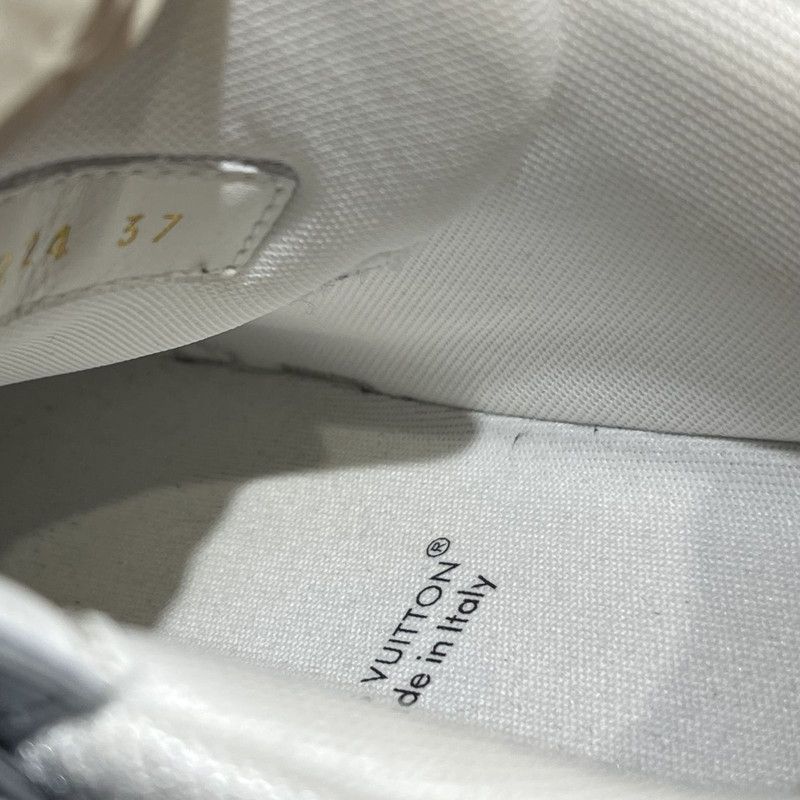 Louis Vuitton Louis Vuitton Low-Top Trainer in Gray and White 0079 Size US 6.5 / EU 39-40 - 8 Thumbnail