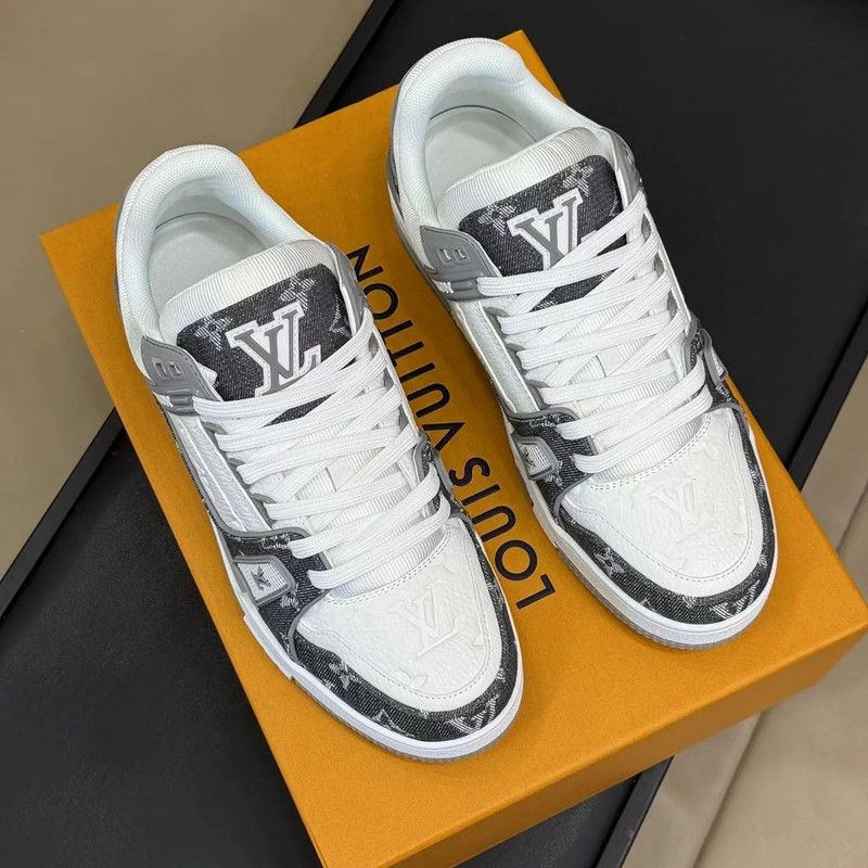 Louis Vuitton Louis Vuitton Low-Top Trainer in Gray and White 0079 Size US 6.5 / EU 39-40 - 5 Thumbnail