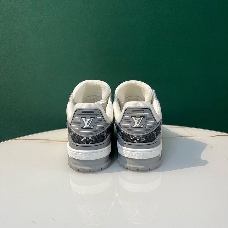 Louis Vuitton Louis Vuitton Low-Top Trainer in Gray and White 0079 Size US 6.5 / EU 39-40 - 3 Thumbnail