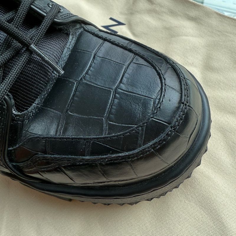 Louis Vuitton Louis Vuitton Trainer Maxi Black Low-Top Sneakers 0079 Size US 9.5 / EU 42-43 - 6 Thumbnail