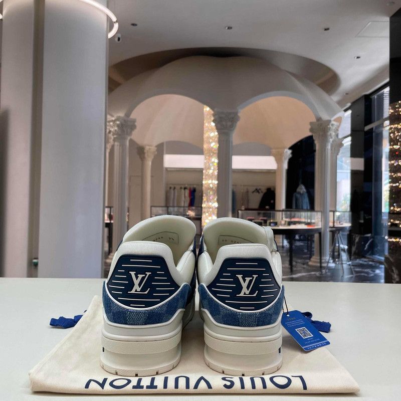 Louis Vuitton Louis Vuitton Trainer Low-Top Sneakers for Everyone 0079 Size US 10.5 / EU 43-44 - 4 Thumbnail