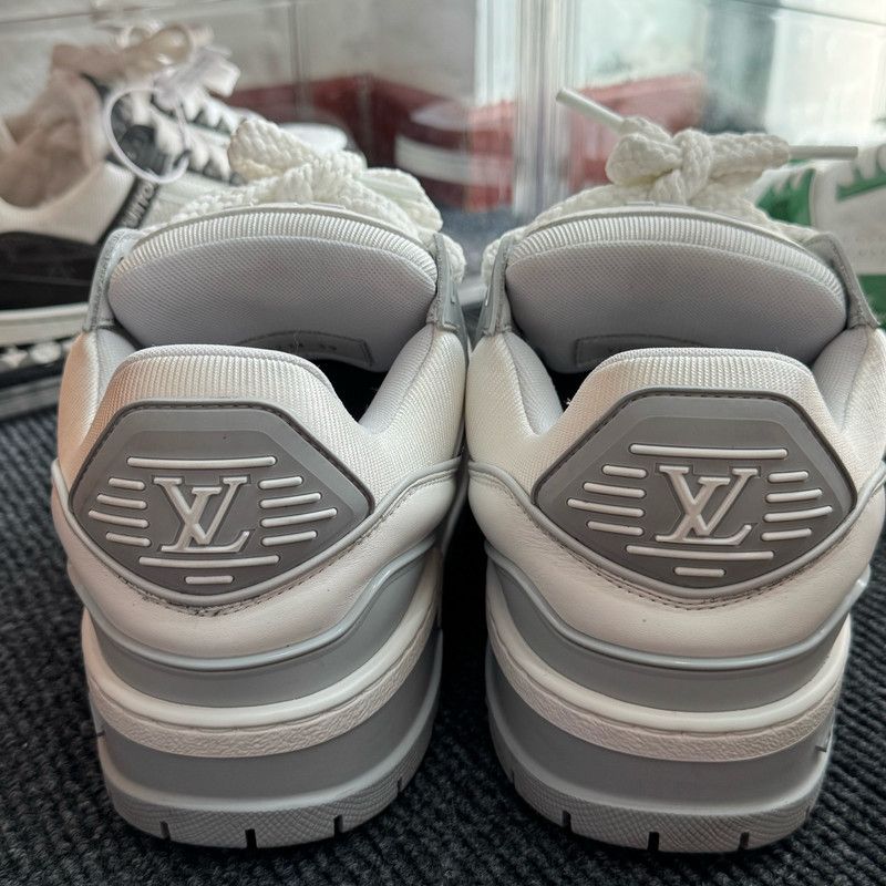 Louis Vuitton Louis Vuitton Trainer Maxi Low Top Sneakers 0079 Size US 8 / EU 41 - 4 Thumbnail