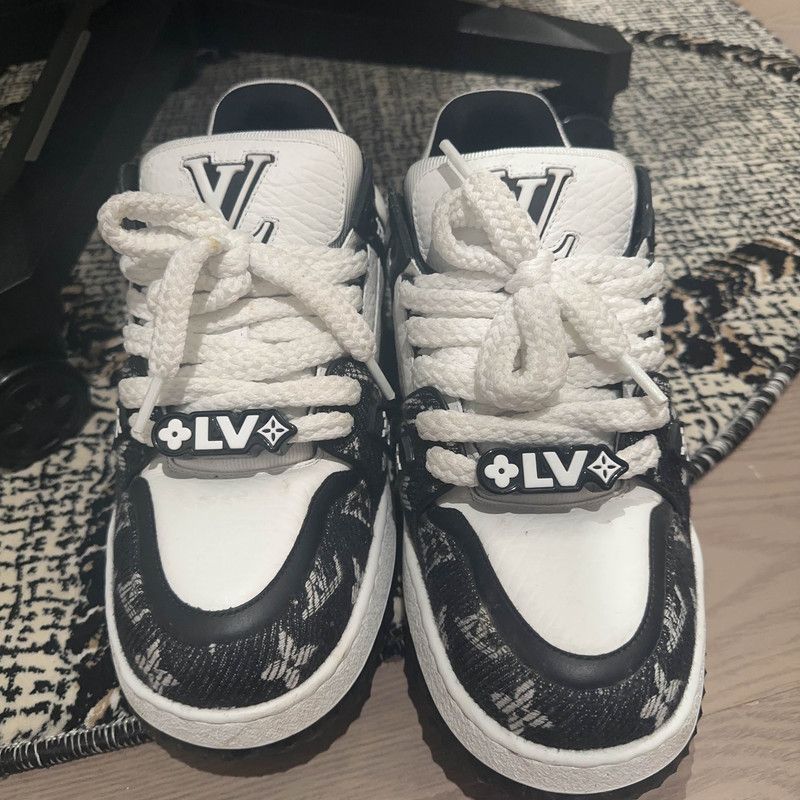 Louis Vuitton Louis Vuitton Trainer Maxi Black and White Sneakers 0079 Size US 8 / EU 41 - 2 Thumbnail