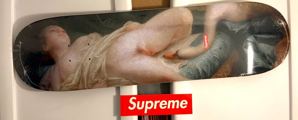 Supreme leda and the hotsell swan skateboard