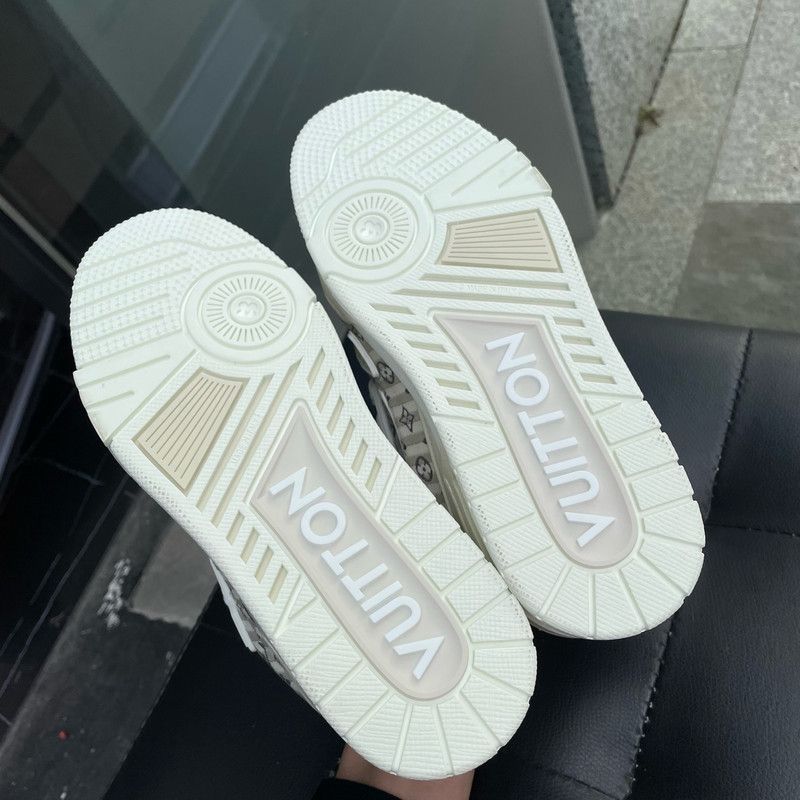 Louis Vuitton Louis Vuitton Trainer Low-Top Fashion Sneakers 0079 Size US 7.5 / EU 40-41 - 4 Thumbnail