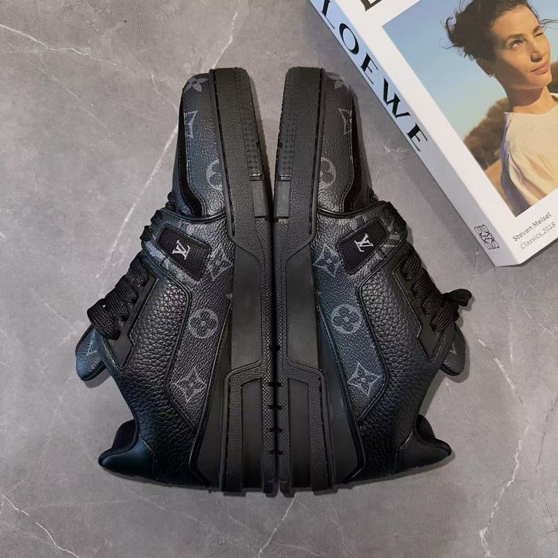 Louis Vuitton Louis Vuitton Monogram Black Low-Top Trainers 0079 Size US 8 / EU 41 - 3 Thumbnail