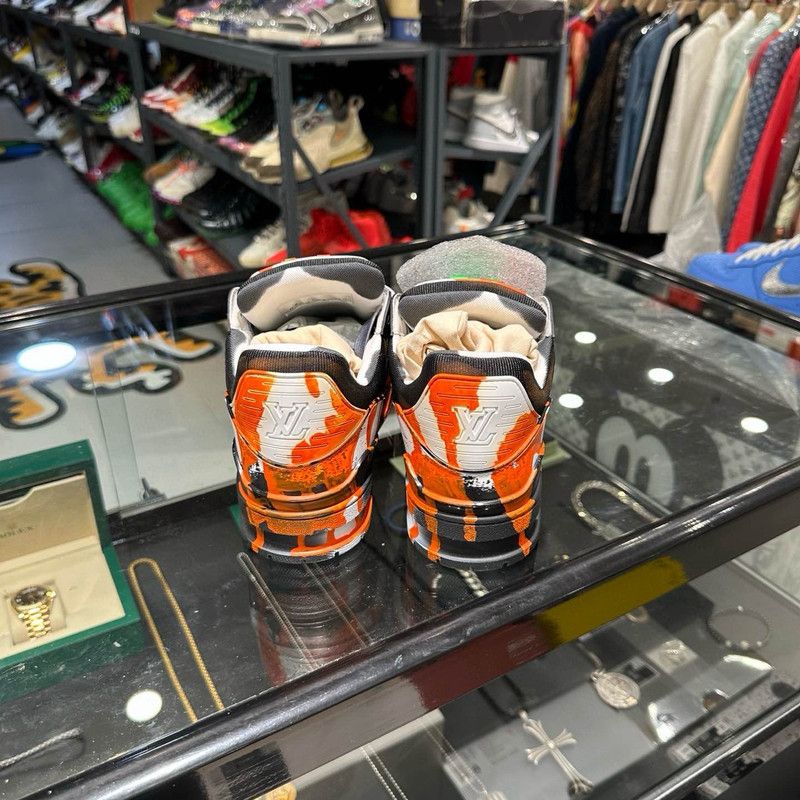 Louis Vuitton Louis Vuitton Trainer Art Orange Graffiti Sneakers 0079 Size US 8 / EU 41 - 3 Thumbnail
