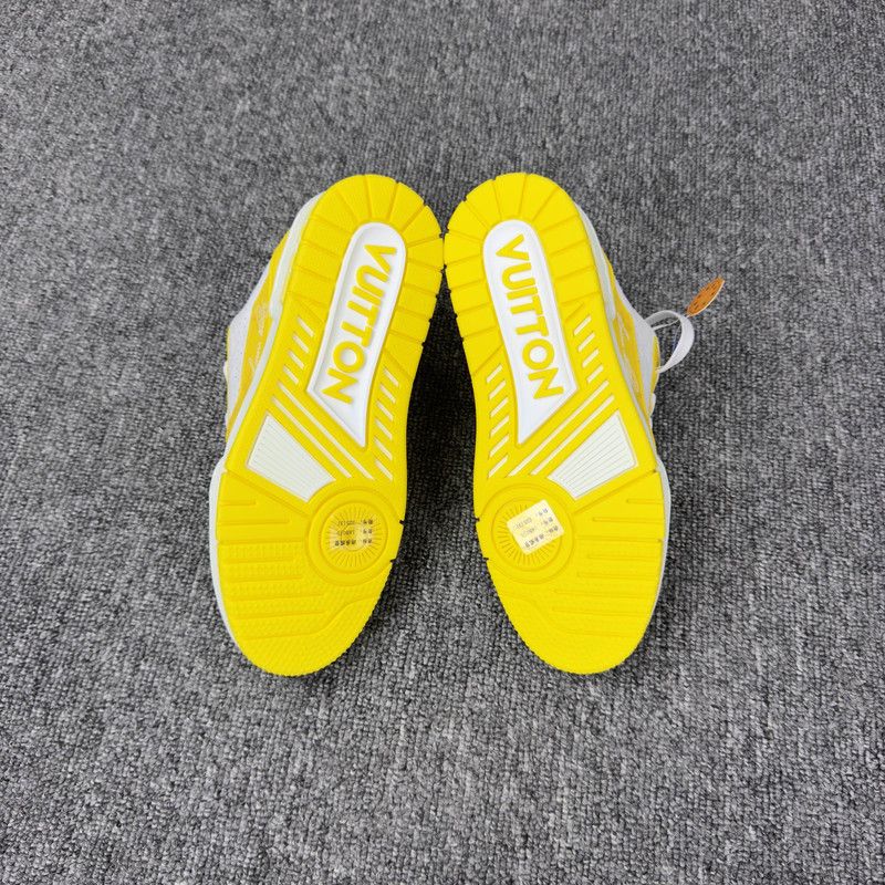 Louis Vuitton Louis Vuitton Trainer Low-Top Stylish Sneakers 0079 Size US 6.5 / EU 39-40 - 4 Thumbnail