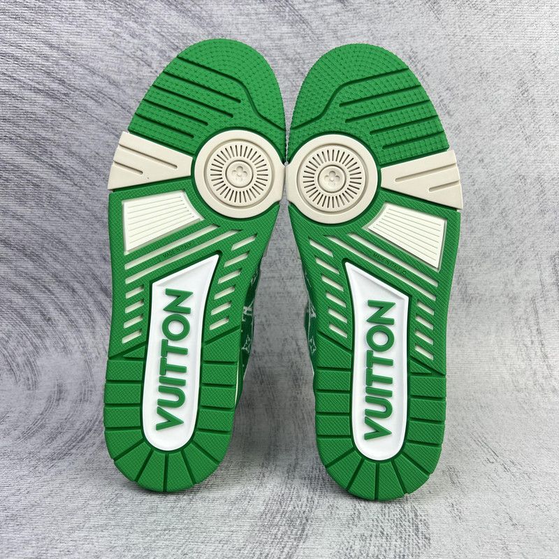 Louis Vuitton Louis Vuitton Green and White Low Top Sneakers 0079 Size US 8 / EU 41 - 4 Thumbnail