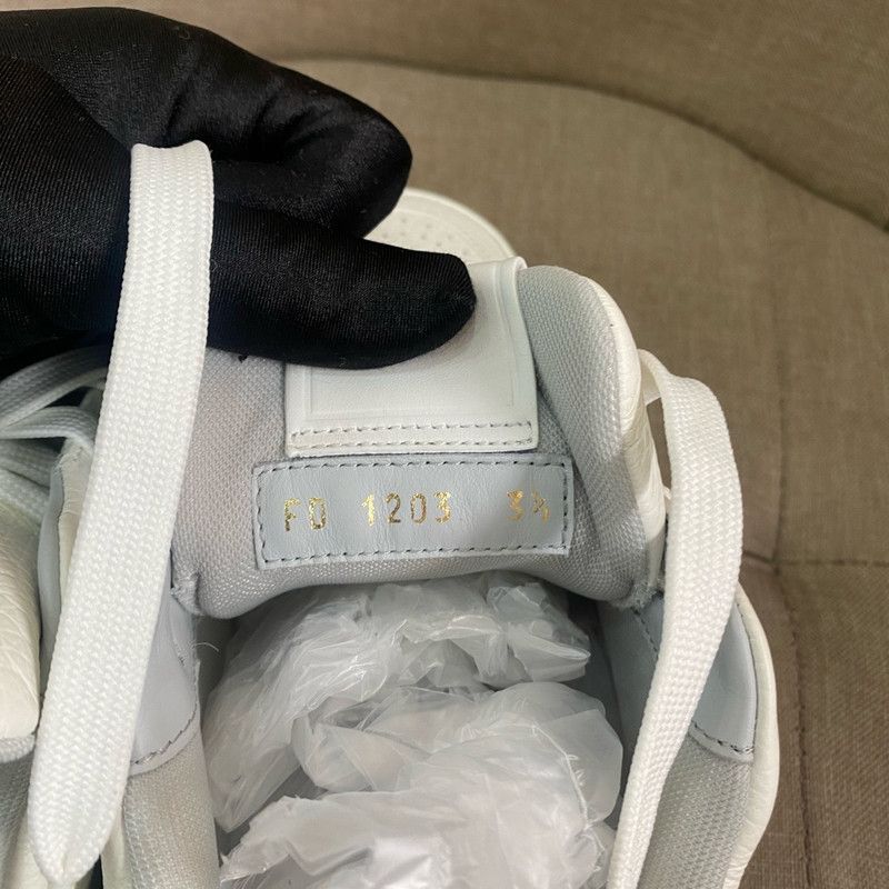 Louis Vuitton Louis Vuitton Low-Top White Trainer Sneakers for All 0079 Size US 7.5 / EU 40-41 - 4 Thumbnail