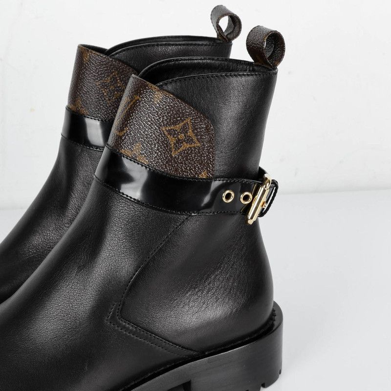 Louis Vuitton Louis Vuitton Black Leather Ankle Boots with Metal Buckle 0079 Size US 6.5 / EU 39-40 - 5 Thumbnail