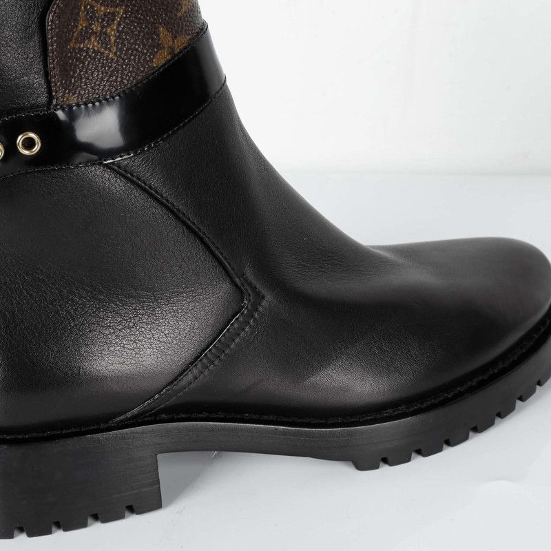 Louis Vuitton Louis Vuitton Black Leather Ankle Boots with Metal Buckle 0079 Size US 6.5 / EU 39-40 - 10 Thumbnail