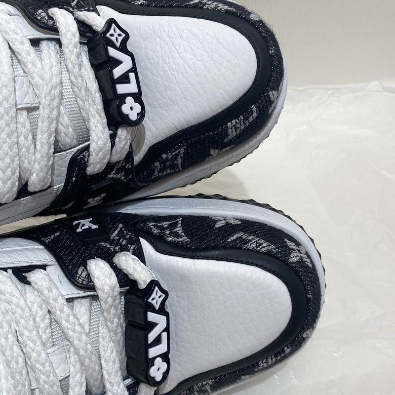Louis Vuitton Louis Vuitton Trainer Maxi Low-Top Sneakers 0079 Size US 10.5 / EU 43-44 - 6 Thumbnail