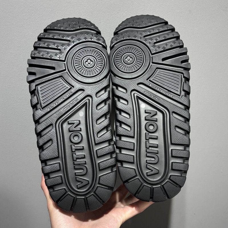 Louis Vuitton Louis Vuitton Trainer Maxi Low Top Sneakers 0079 Size US 5.5 / EU 38 - 4 Thumbnail