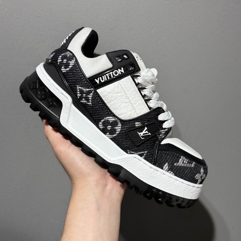 Louis Vuitton Louis Vuitton Trainer Maxi Low Top Sneakers 0079 Size US 5.5 / EU 38 - 16 Thumbnail
