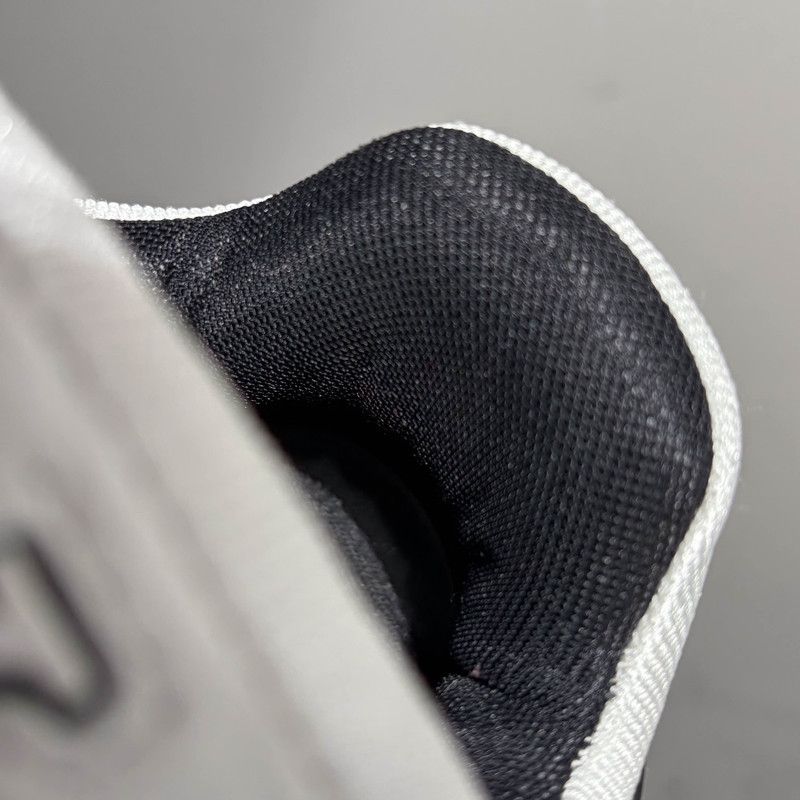 Louis Vuitton Louis Vuitton Trainer Maxi Low Top Sneakers 0079 Size US 5.5 / EU 38 - 14 Thumbnail