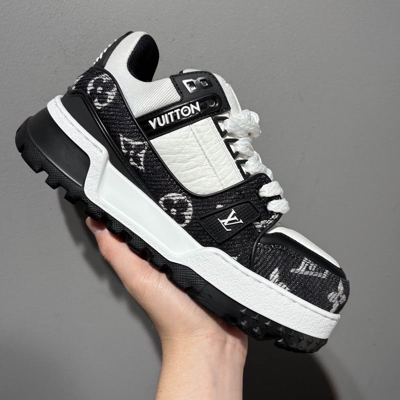 Louis Vuitton Louis Vuitton Trainer Maxi Low Top Sneakers 0079 Size US 5.5 / EU 38 - 11 Thumbnail