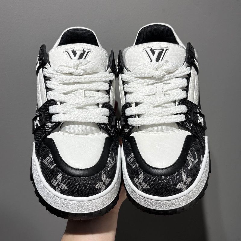 Louis Vuitton Louis Vuitton Trainer Maxi Low Top Sneakers 0079 Size US 5.5 / EU 38 - 2 Thumbnail