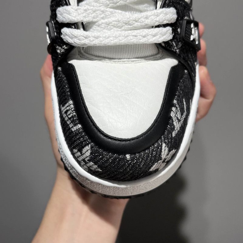 Louis Vuitton Louis Vuitton Trainer Maxi Low Top Sneakers 0079 Size US 5.5 / EU 38 - 13 Thumbnail