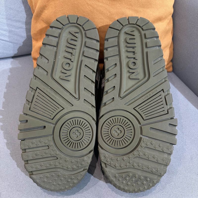 Louis Vuitton Louis Vuitton Trainer Maxi Green Low-Top Sneakers 0079 Size US 9.5 / EU 42-43 - 4 Thumbnail