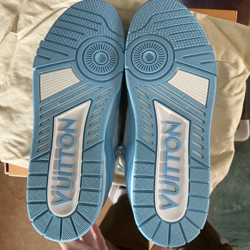 Louis Vuitton Louis Vuitton Trainer Low Top Sneakers in Sky Blue 0079 Size US 9.5 / EU 42-43 - 4 Thumbnail